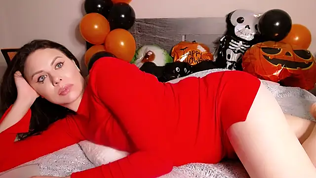 Snapshot of MollyCheiz chatting on October 31, 2025, 4:30 pm MollyCheiz online show from October 31, 2025, 4:30 pm