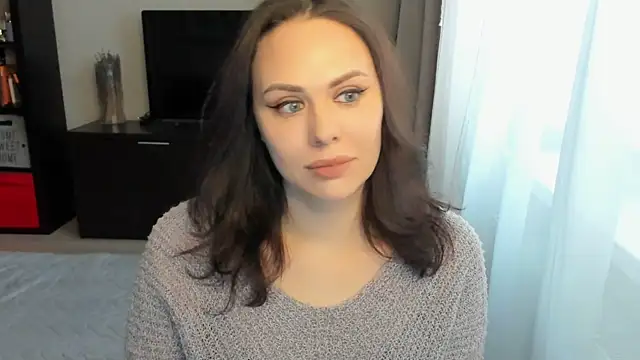 Snapshot of MollyCheiz chatting on November 24, 2025, 12:05 pm MollyCheiz online show from November 24, 2025, 12:05 pm