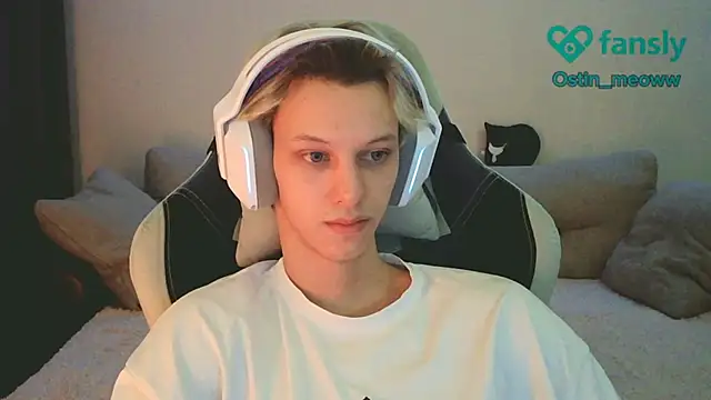 Ostin meow online show from January 19, 2025, 2:06 pm