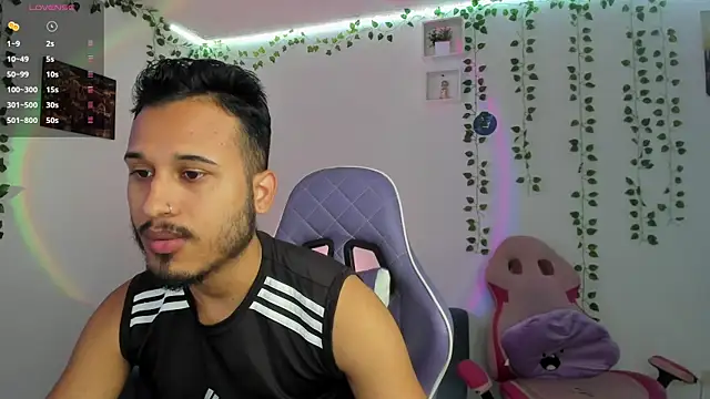 Raf brunette online show from December 30, 2024, 1:36 pm