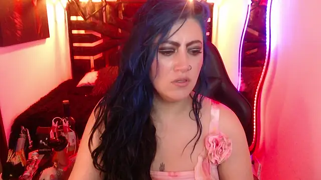 Snapshot of scarleth_blue chatting on April 23, 2026, 3:19 am scarleth blue online show from April 23, 2026, 3:19 am