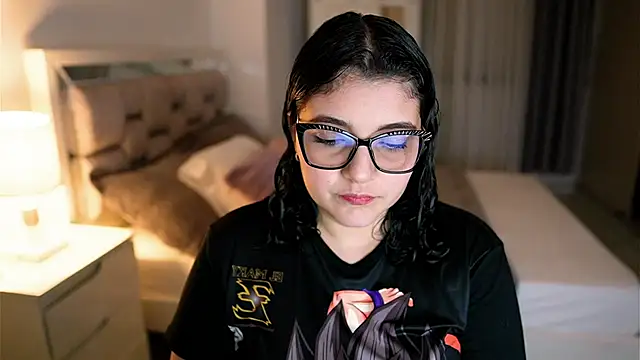 Camilaa bueno online show from September 24, 2025, 11:19 pm