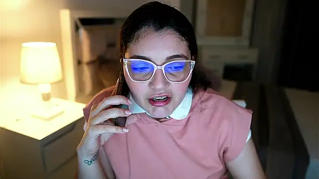 Camilaa bueno online show from March 1, 2026, 12:23 am