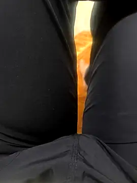 Snapshot of faaseel chatting on March 8, 2025, 5:22 pm faaseel online show from March 8, 2025, 5:22 pm