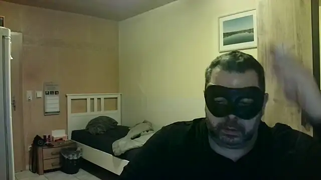 Snapshot of SADOMASKE chatting on December 2, 2024, 7:03 am SADOMASKE online show from December 2, 2024, 7:03 am