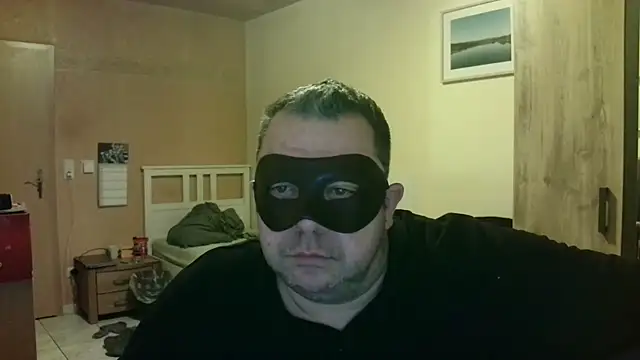 Snapshot of SADOMASKE chatting on January 26, 2025, 10:13 pm SADOMASKE online show from January 26, 2025, 10:13 pm