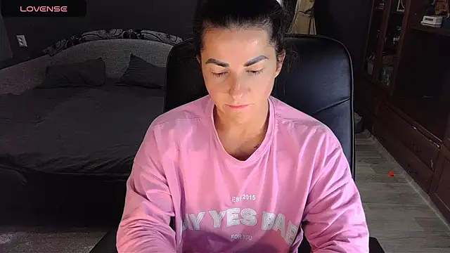 Aria Dl online show from October 28, 2025, 3:04 pm