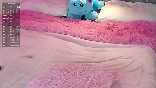 Miah hilton2 online show from January 8, 2026, 3:42 am