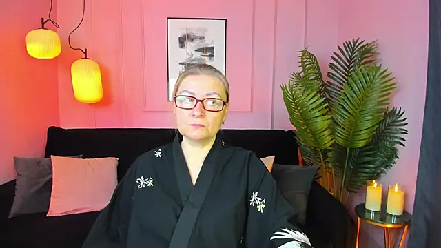 Snapshot of AlexandraKind chatting on October 23, 2025, 1:43 pm AlexandraKind online show from October 23, 2025, 1:43 pm