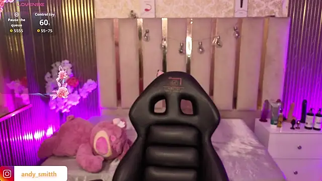 Andy tay1 online show from November 24, 2025, 4:34 am