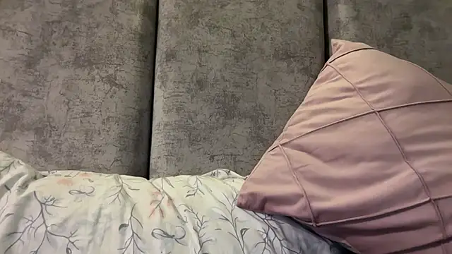 Gabby cruz  online show from December 6, 2024, 6:15 am