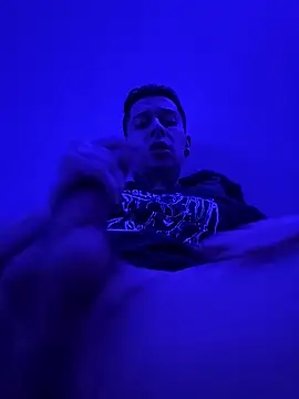 Crissis   online show from September 22, 2025, 2:57 am