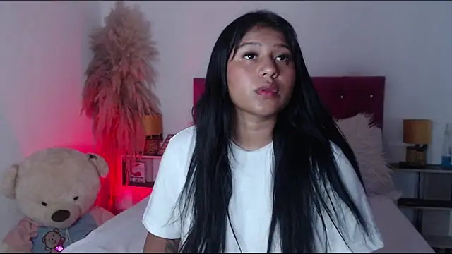 alinakiss online show from December 22, 2024, 4:59 pm