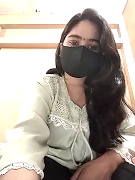 Magical Girl- online show from November 26, 2025, 3:29 am