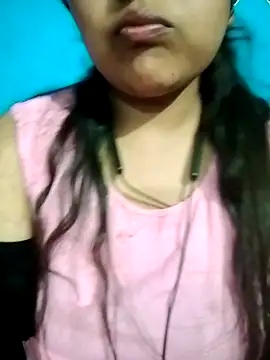 Love-Veronica online show from March 11, 2026, 1:39 pm