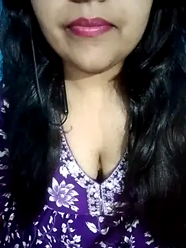 Snapshot of Love-Veronica chatting on April 30, 2026, 6:14 pm Love-Veronica online show from April 30, 2026, 6:14 pm
