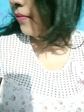 Snapshot of Love-Veronica chatting on July 10, 2026, 6:21 pm Love-Veronica online show from July 10, 2026, 6:21 pm