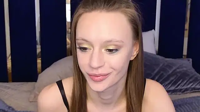 Snapshot of RebeccaMartons chatting on January 28, 2025, 3:25 am RebeccaMartons online show from January 28, 2025, 3:25 am