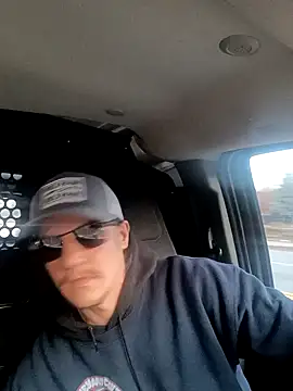 Snapshot of ChuckyyDee chatting on December 18, 2024, 12:18 pm ChuckyyDee online show from December 18, 2024, 12:18 pm