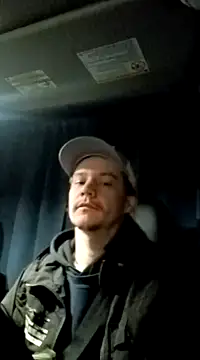 Snapshot of ChuckyyDee chatting on December 20, 2024, 9:32 am ChuckyyDee online show from December 20, 2024, 9:32 am