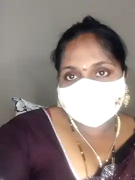 Snapshot of Sexy_Radhikaa chatting on March 10, 2025, 4:03 pm Sexy Radhikaa online show from March 10, 2025, 4:03 pm