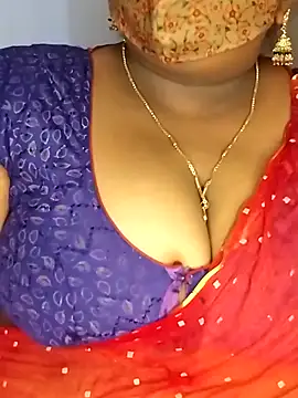 Snapshot of Sexy_Radhikaa chatting on April 30, 2026, 5:36 am Sexy Radhikaa online show from April 30, 2026, 5:36 am