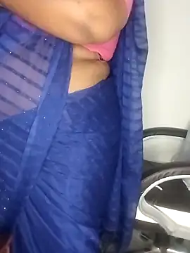 Snapshot of Sexy_Radhikaa chatting on May 11, 2026, 4:40 am Sexy Radhikaa online show from May 11, 2026, 4:40 am