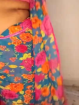 Snapshot of Sexy_Radhikaa chatting on May 19, 2026, 1:56 am Sexy Radhikaa online show from May 19, 2026, 1:56 am