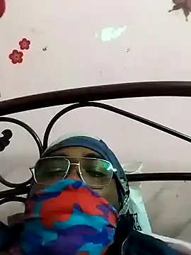 Snapshot of Jeetshine_1234 chatting on December 11, 2024, 12:44 pm Jeetshine 1234 online show from December 11, 2024, 12:44 pm