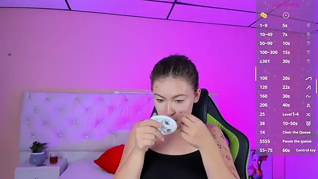 mariie tayy online show from September 18, 2025, 8:00 pm