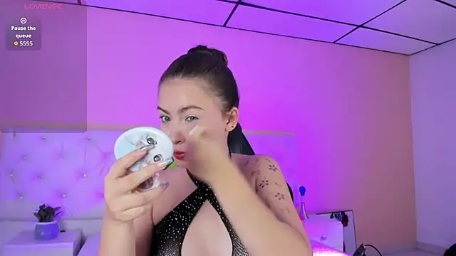 mariie tayy online show from October 21, 2025, 7:58 pm