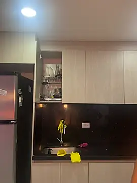 Snapshot of varenkaivanova_22 chatting on March 20, 2025, 8:53 am varenkaivanova 22 online show from March 20, 2025, 8:53 am