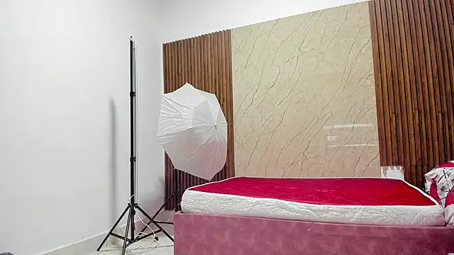 Snapshot of king_lovely_hornyy chatting on October 24, 2025, 6:26 pm king lovely hornyy online show from October 24, 2025, 6:26 pm