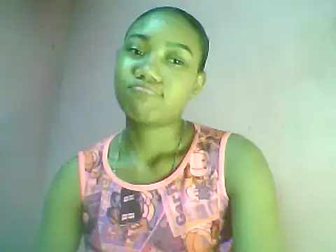 Snapshot of Fariana01 chatting on December 21, 2024, 12:42 am Fariana01 online show from December 21, 2024, 12:42 am