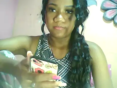 Snapshot of Fariana01 chatting on January 6, 2025, 1:53 am Fariana01 online show from January 6, 2025, 1:53 am