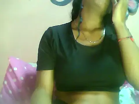 Snapshot of Fariana01 chatting on January 10, 2025, 1:42 am Fariana01 online show from January 10, 2025, 1:42 am