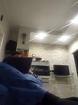 Vagabondainnamorata online show from November 9, 2025, 5:28 am