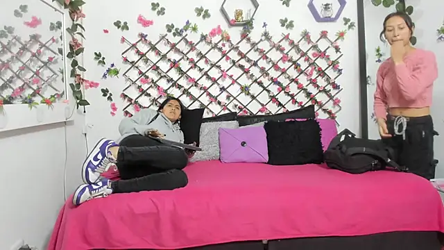 abby eemily online show from February 18, 2025, 11:33 am