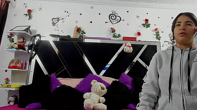 abby eemily online show from October 15, 2025, 12:05 pm