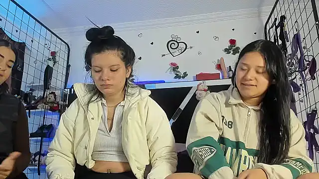 abby eemily online show from November 14, 2025, 12:15 pm