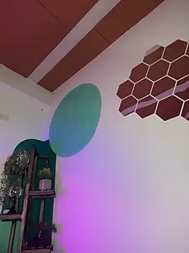 Snapshot of LollaByer chatting on November 9, 2025, 9:02 pm LollaByer online show from November 9, 2025, 9:02 pm