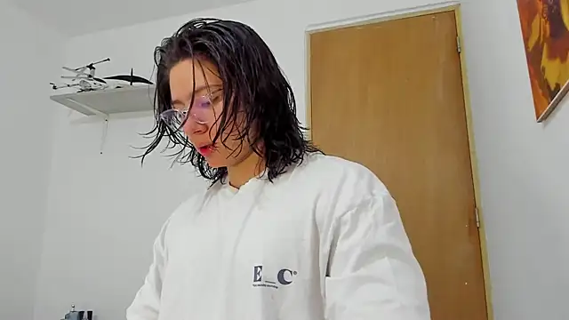 Snapshot of AngelBennet_ chatting on February 9, 2025, 3:00 am AngelBennet online show from February 9, 2025, 3:00 am