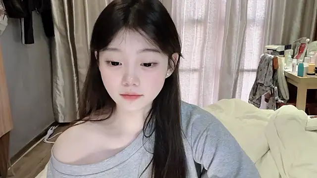 yangyang-1115 online show from March 10, 2025, 3:01 am