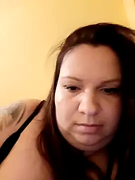 Snapshot of Szilvi93 chatting on December 15, 2025, 2:10 pm Szilvi93 online show from December 15, 2025, 2:10 pm