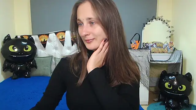 MichelLeee online show from October 22, 2025, 11:10 am