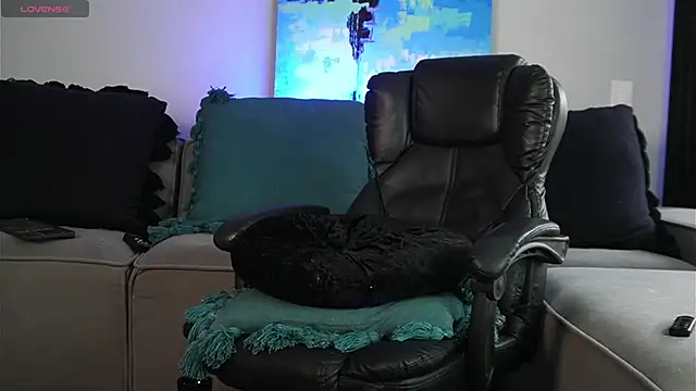 Snapshot of DimitriSullivan_ chatting on January 3, 2025, 1:25 pm DimitriSullivan online show from January 3, 2025, 1:25 pm