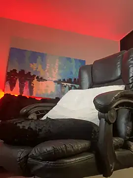 Snapshot of DimitriSullivan_ chatting on March 4, 2025, 4:38 am DimitriSullivan online show from March 4, 2025, 4:38 am