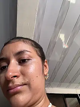 Snapshot of Lady_Rey chatting on April 12, 2026, 9:42 pm Lady Rey online show from April 12, 2026, 9:42 pm