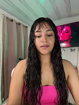 Snapshot of Lady_Rey chatting on July 1, 2026, 2:35 am Lady Rey online show from July 1, 2026, 2:35 am