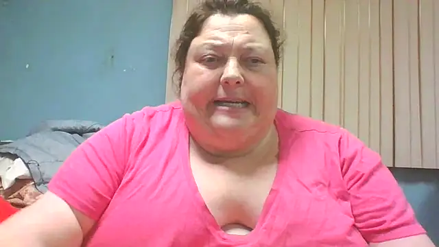 Snapshot of Honeybee2025 chatting on December 11, 2024, 10:49 pm Honeybee2025 online show from December 11, 2024, 10:49 pm